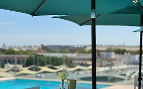 Ribera De Triana Hotel