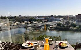 Ribera De Triana Hotel